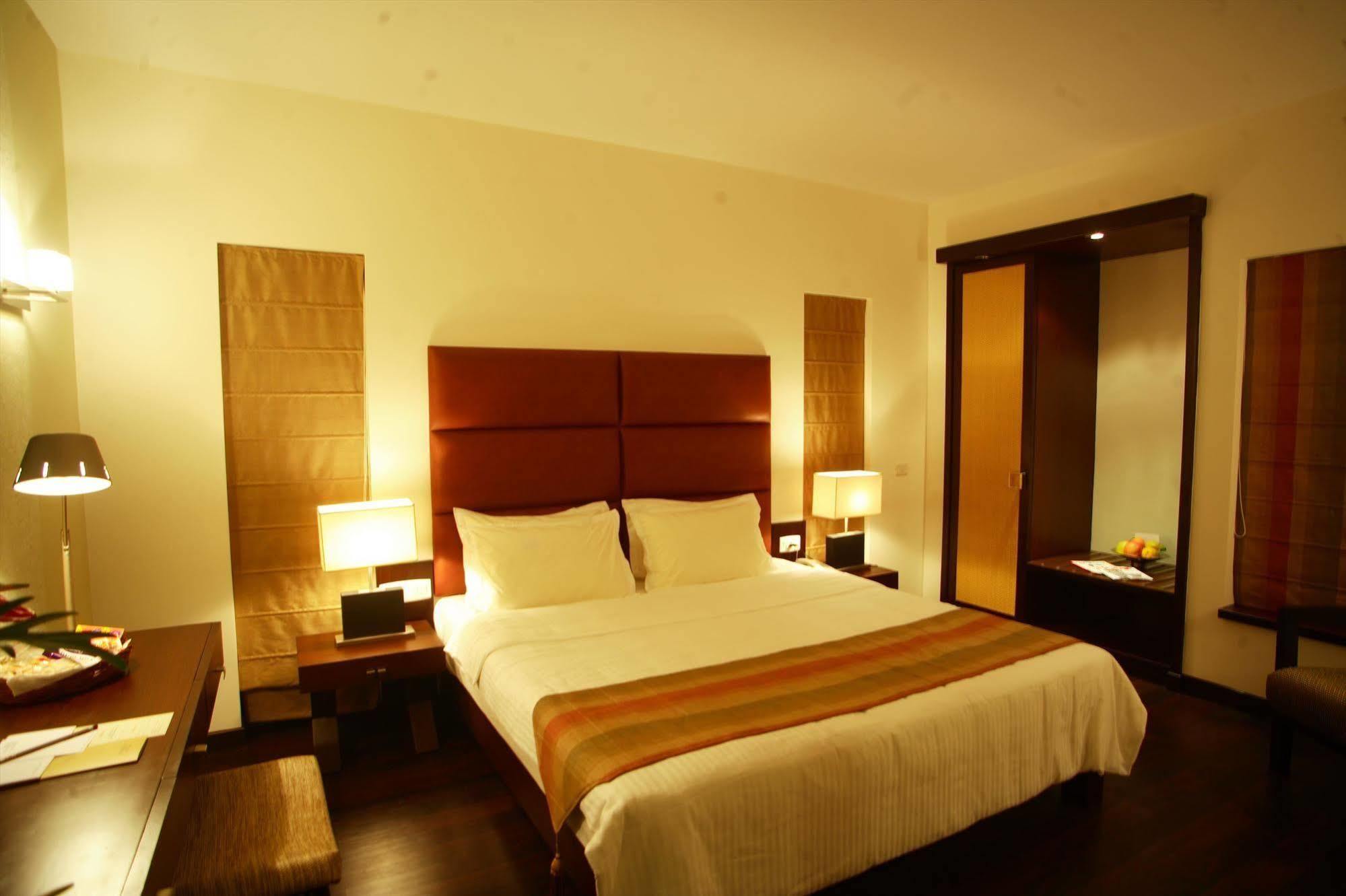 Metropole Hotel Kolkata